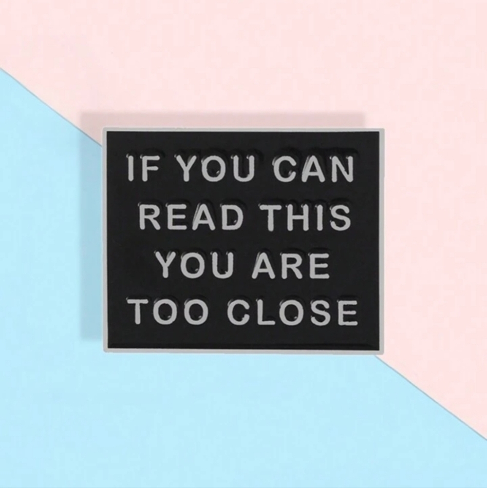 NEW‼️Statement Pin - Picture 4 of 5